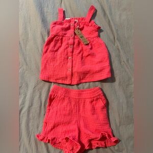 Size 4 girls matching shirt/shorts set NWT